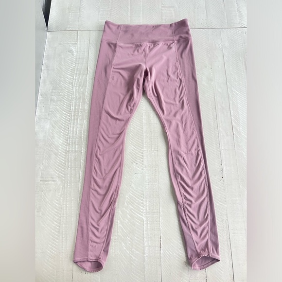 Athleta Women’s Barre Rib Tight Powervita in Sugarplum
Mauve size LP - Picture 2 of 9